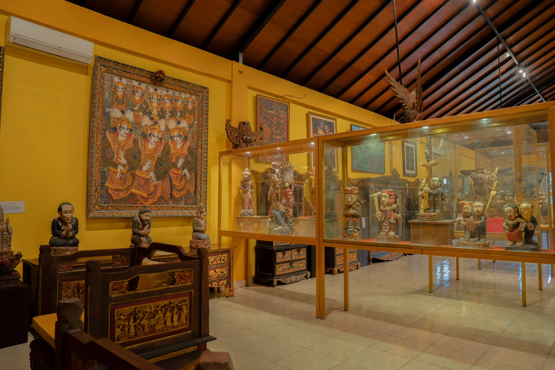 Close-up of framed historical documents and newspaper clippings in the Fidel Castro Room, Museum Peter Bloch Collection.